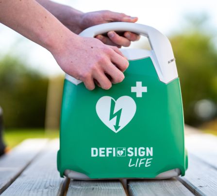 DefiSign LIFE félautomata defibrillátor DefiSign LIFE félautomata defibrillátor Defibrillátorok 5